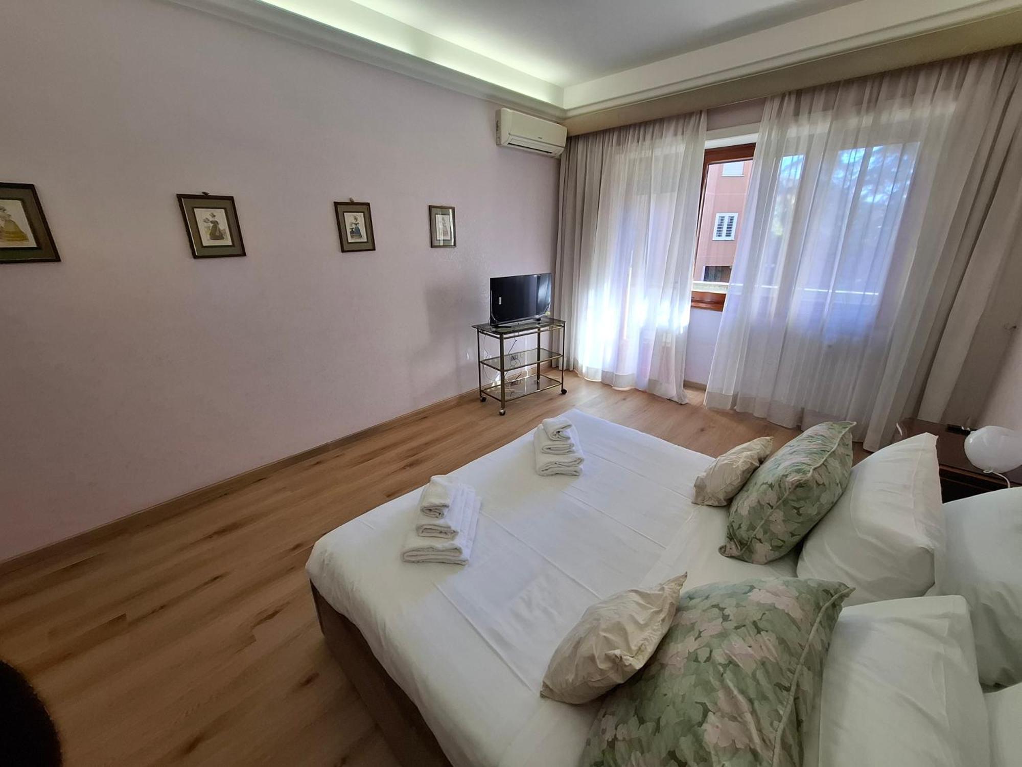 Eliseven Trastevere * Roma